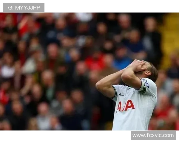 凯恩的传奇之路:从足球天才到世界级巨星的成长历程与影响力分析 凯恩的传奇之路:从足球天才到世界级巨星的成长历程与影响力分析