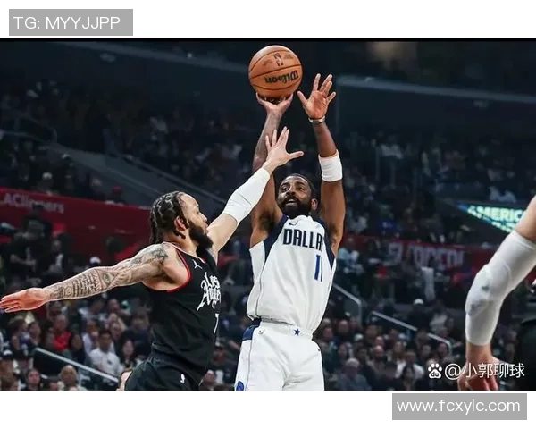 快船与独行侠激战正酣谁能在这场对决中笑到最后 快船与独行侠激战正酣谁能在这场对决中笑到最后