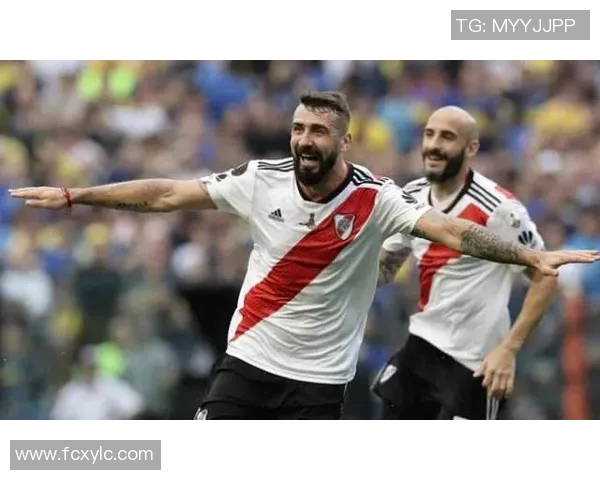 河床与巴西国际的精彩对决比分分析与赛后点评