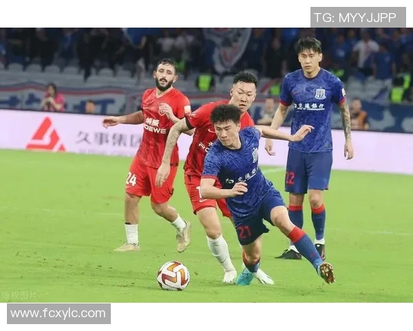 申花与上港激战11月19日巅峰对决谁能笑到最后