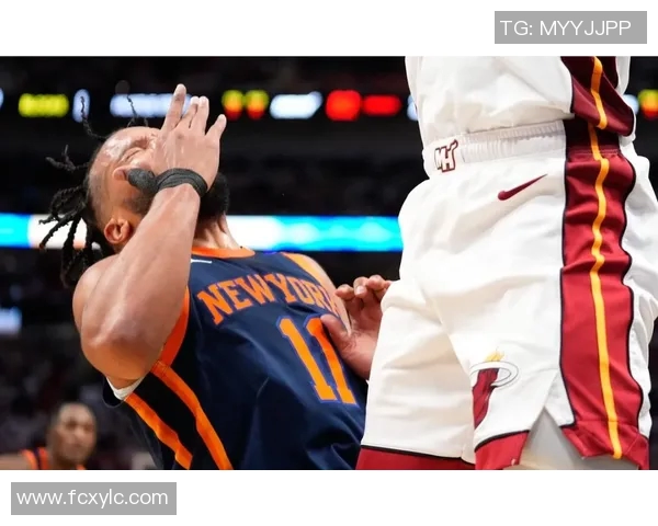 热火与火箭激烈对决NBA赛场再掀高潮球迷期待精彩瞬间 热火与火箭激烈对决NBA赛场再掀高潮球迷期待精彩瞬间