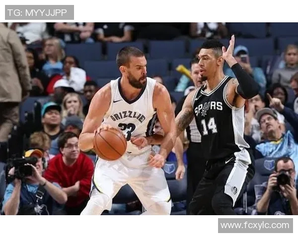 霍伊博格与锡伯杜的教练对决分析及战术博弈探讨 霍伊博格与锡伯杜的教练对决分析及战术博弈探讨