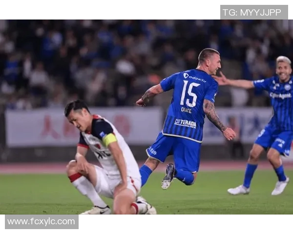 长崎航海与大阪樱花的激烈对决展现日本足球的魅力与激情 长崎航海与大阪樱花的激烈对决展现日本足球的魅力与激情