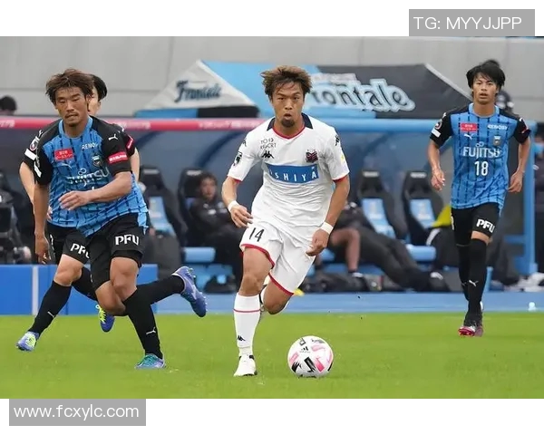 全北现代与城南足球的激烈对决揭示韩国足球的魅力与竞争力